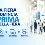 Comunicazione fiere agricole ed eventi: la comunicazione comincia prima. Immagine con sfondo sfumato che ricorda una fiera di settore con stand e persone.